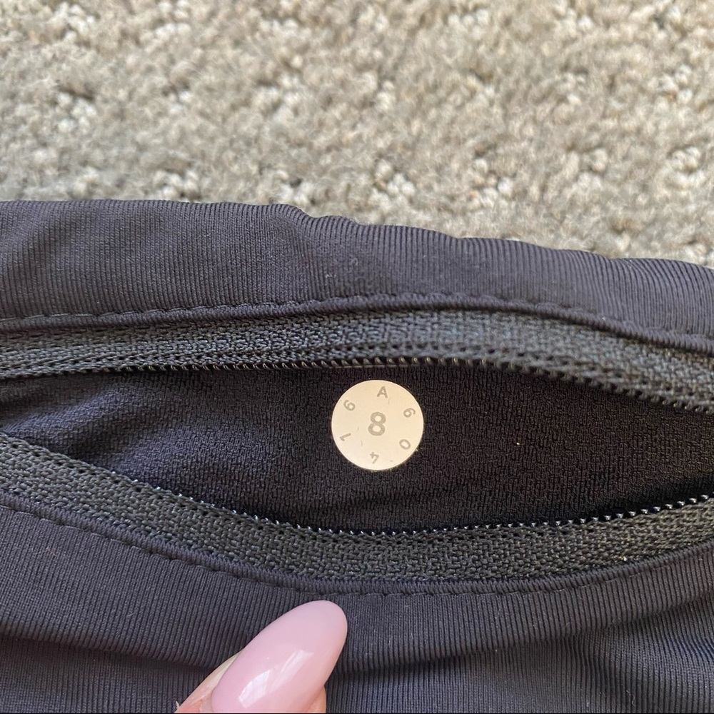 Lululemon Speed Up Low-Rise Lined Short 2.5" - Picture 5 of 6